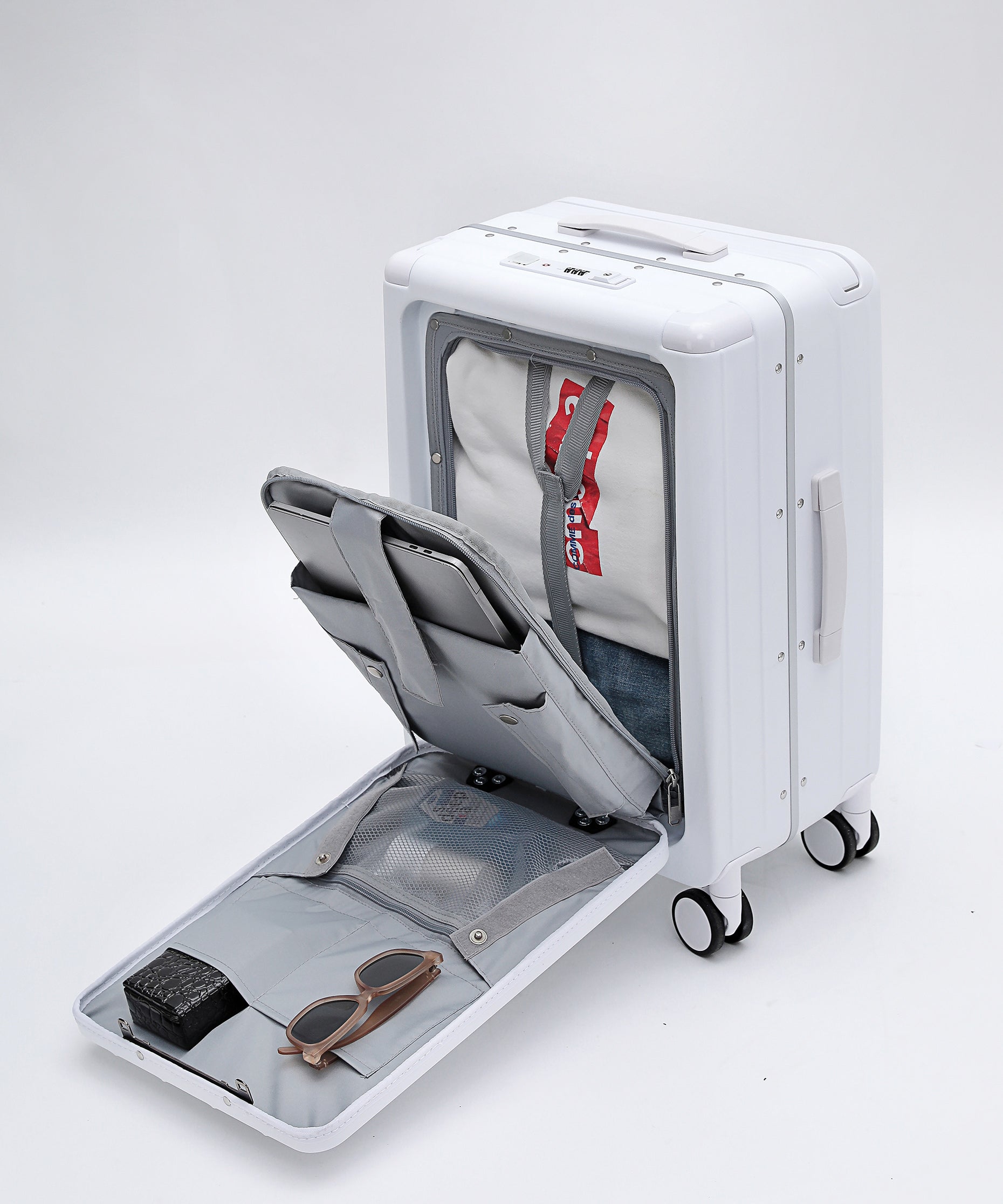 7635 large capacity front opening luggage compartment