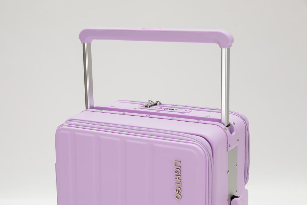 7638 Business Carry-On: Dual Laptop Access, TSA Lock, Silent Wheels