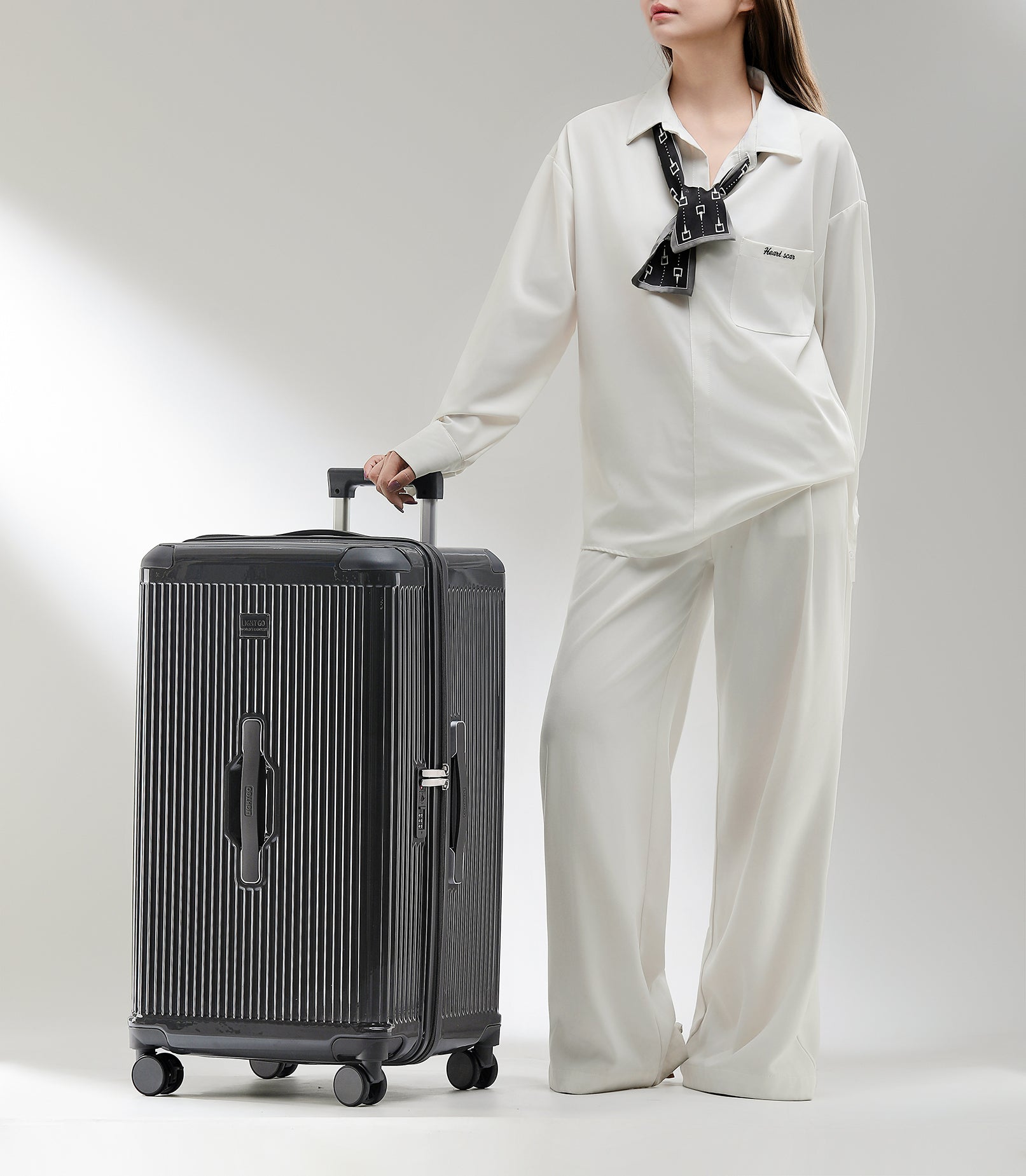 Aircraft-Grade Hardshell | 20/28/30" Expandable | Dual-Brake Wheels
